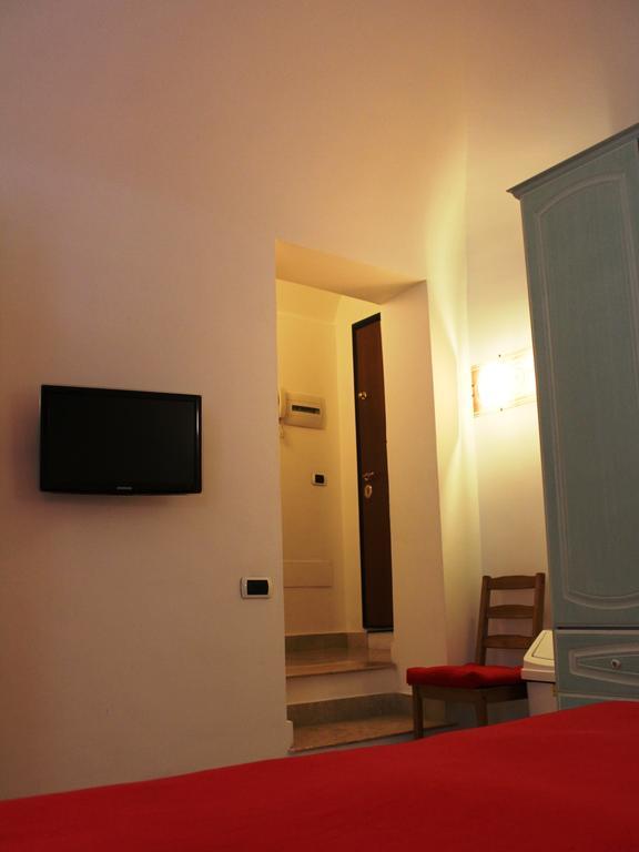 Hella Ibernesi 23 Fori Imperiali Inn, New Gestion! Roma Phòng bức ảnh