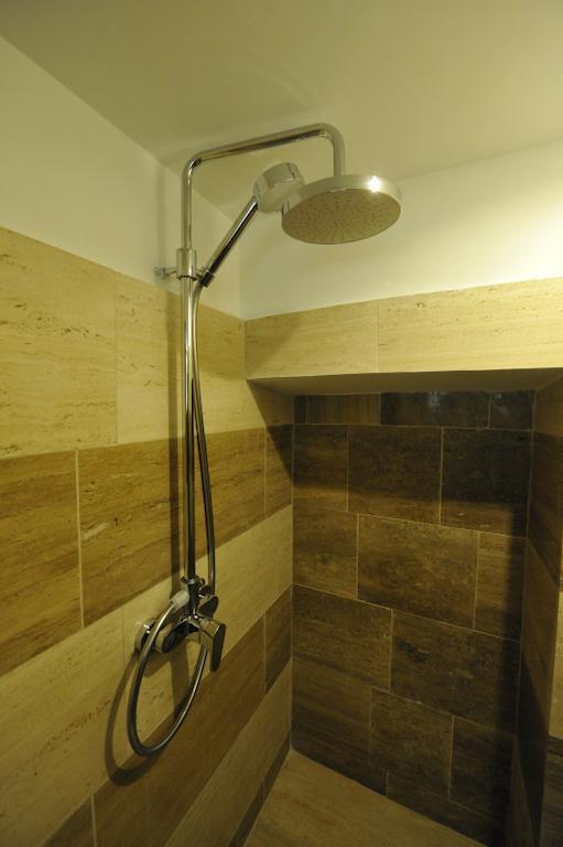Hella Ibernesi 23 Fori Imperiali Inn, New Gestion! Roma Phòng bức ảnh